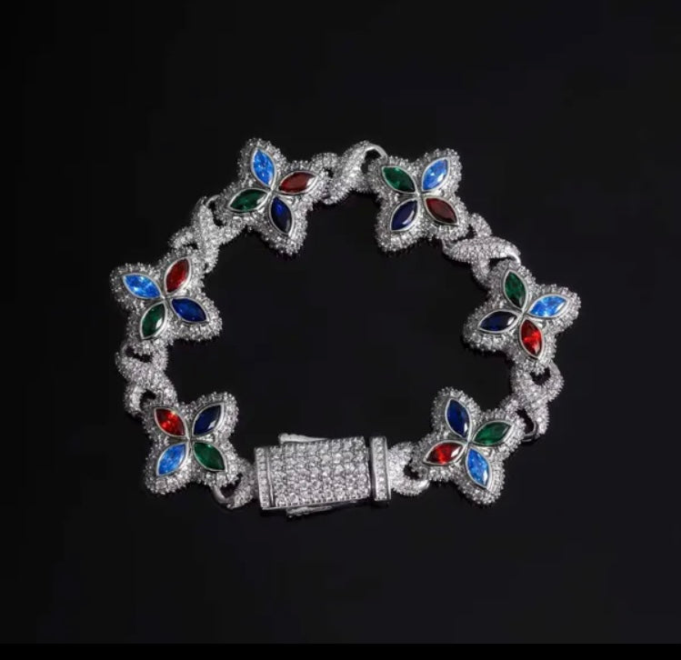 FrostBite Clover Bracelet