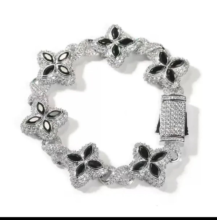 FrostBite Clover Bracelet